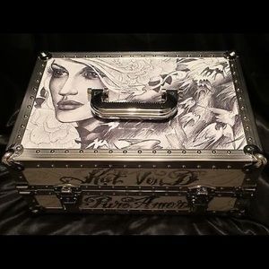 Kat Von D Angeleno Train Case